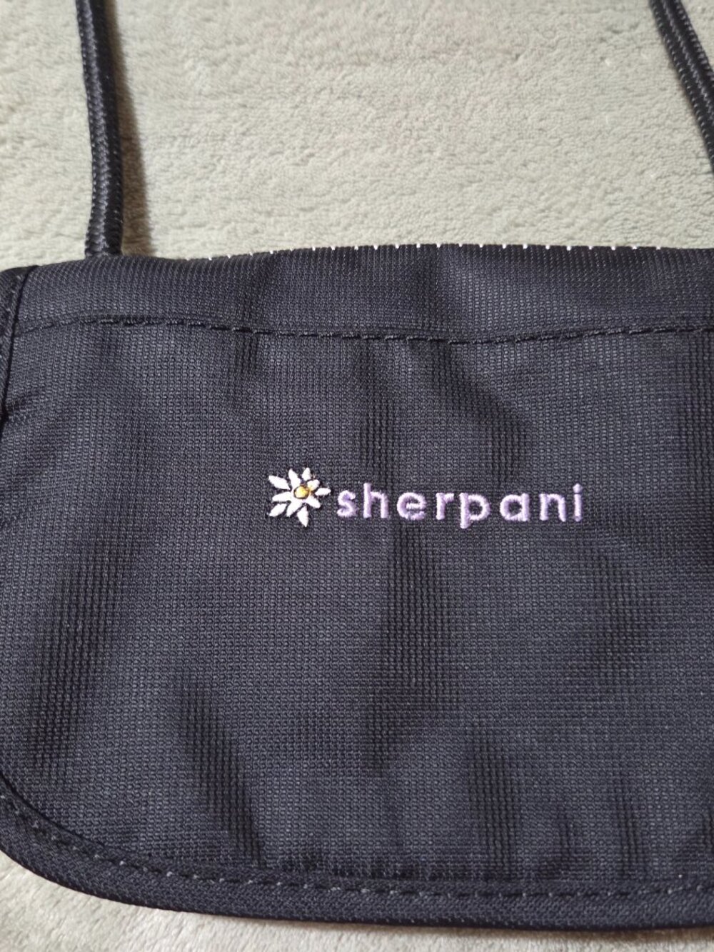 Sherpani Zoe crossbody travel wallet